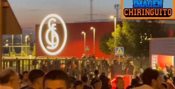 El Sevilla condena los actos vandálicos contra sus jugadores y empleados