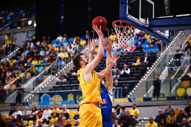 82-71: El Gran Canaria gana y se pone a la par en el liderato