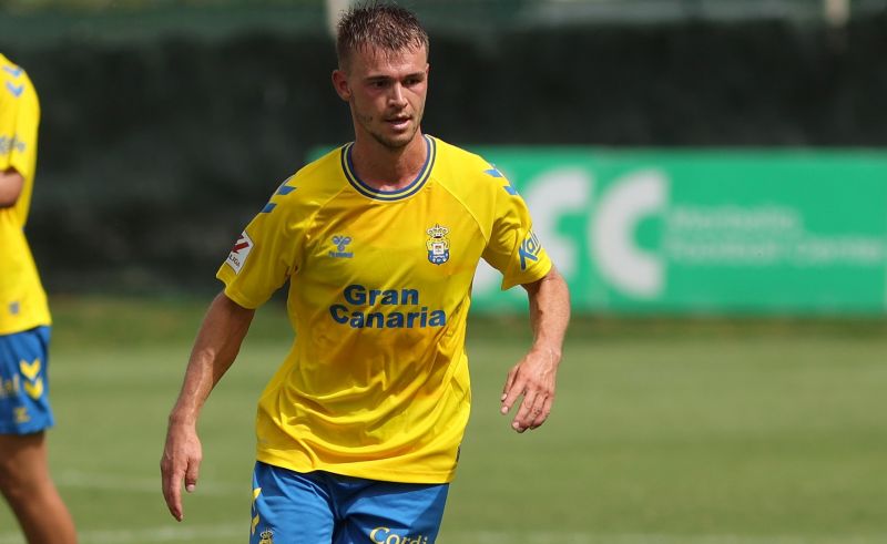 Sinkgraven vuelve a ser agente libre en la víspera del cierre de mercado