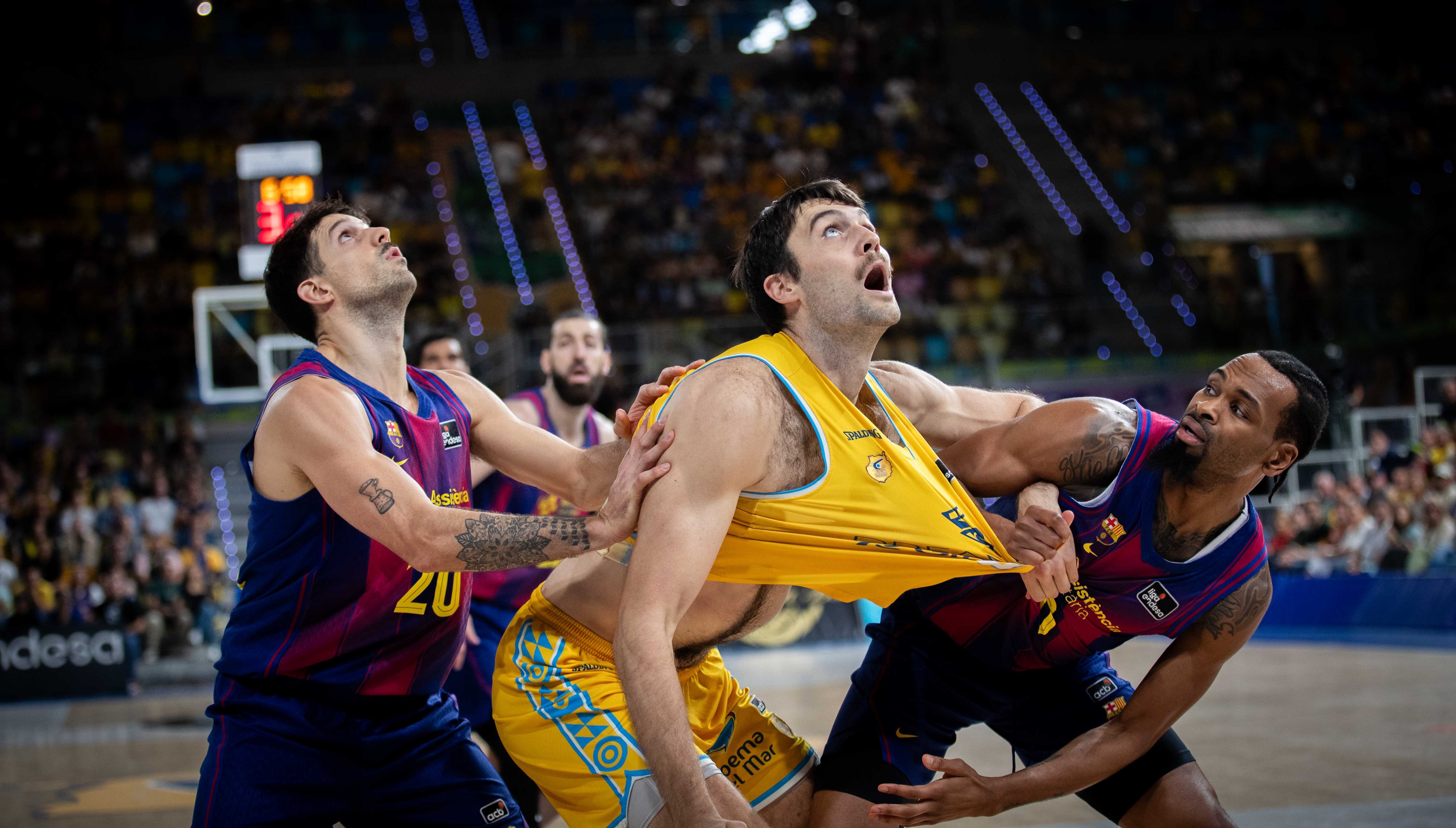 61-72: El Granca no supo salir del basket-jungla que propuso el Barça