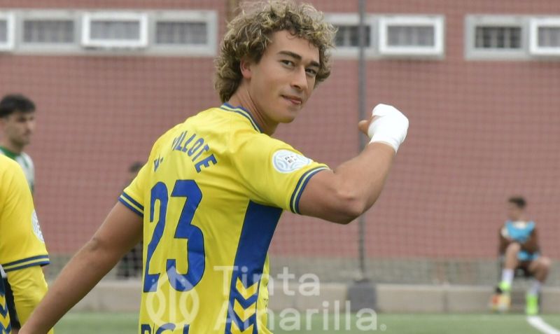 Villote dice en su presentación que espera hacer una gran temporada en el Nástic
