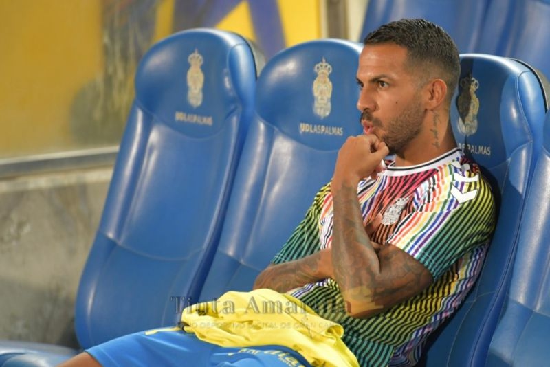 Jonathan Viera es de nuevo agente libre