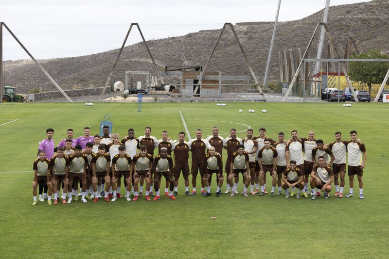 29 jugadores partieron en el kilómetro cero de la temporada 