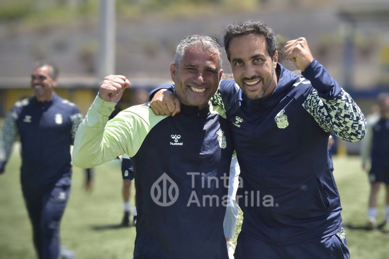 "Cuando vi la plantilla a principios de temporada dije que íbamos a ascender"