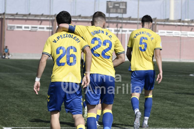 1-2: Las Palmas Atlético paga caro sus errores defensivos