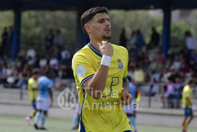 1-1: Las Palmas Atlético provoca un dolor de cabeza al aspirante CD Coria