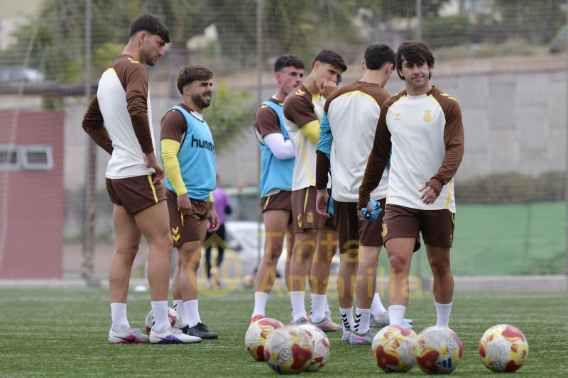 Fotos: El filial de la UD, centrado en el Getafe B