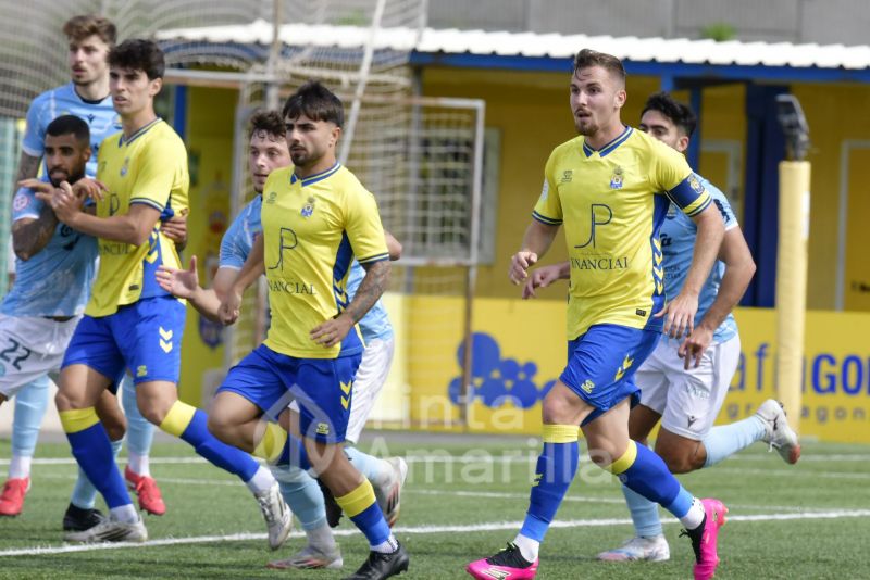 1-1: Las Palmas Atlético provoca un dolor de cabeza al aspirante CD Coria