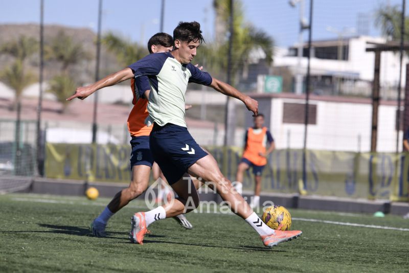 Fotos: Las Palmas C pone rumbo a Valleseco