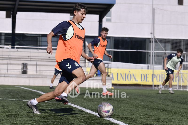 Fotos: Las Palmas C pone rumbo a Valleseco