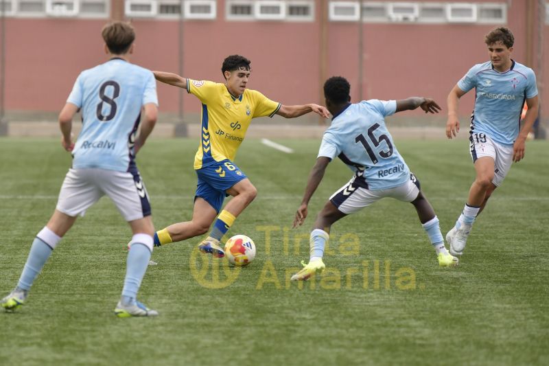 1-0: Rafa Cruz abre el camino y Valentín bate al Celta