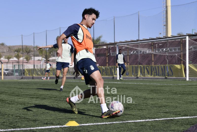 Fotos: Las Palmas C pone rumbo a Valleseco