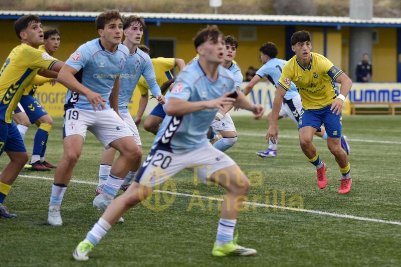 1-0: Rafa Cruz abre el camino y Valentín bate al Celta