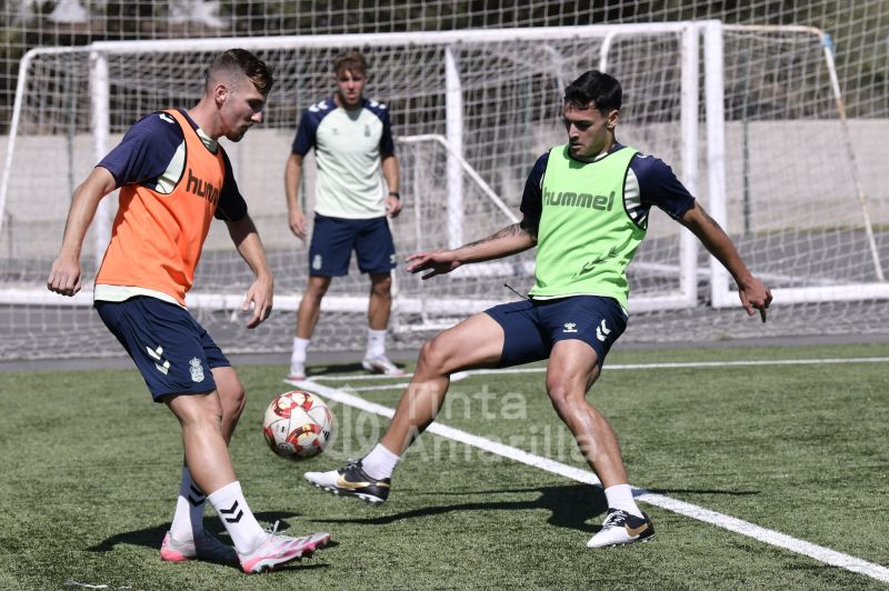 Fotos: Las Palmas Atlético visita al tercer clasificado