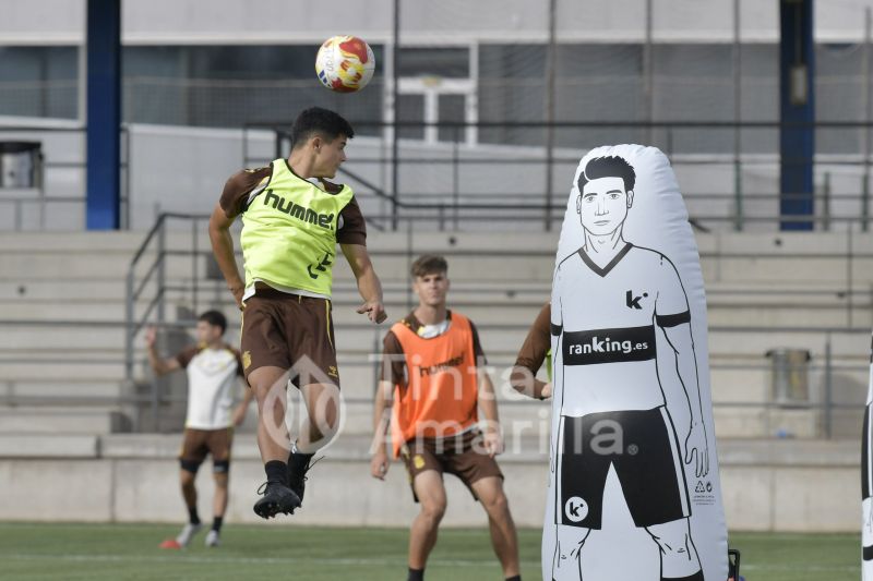 Fotos: Las Palmas C ya mira hacia el Juan Guedes