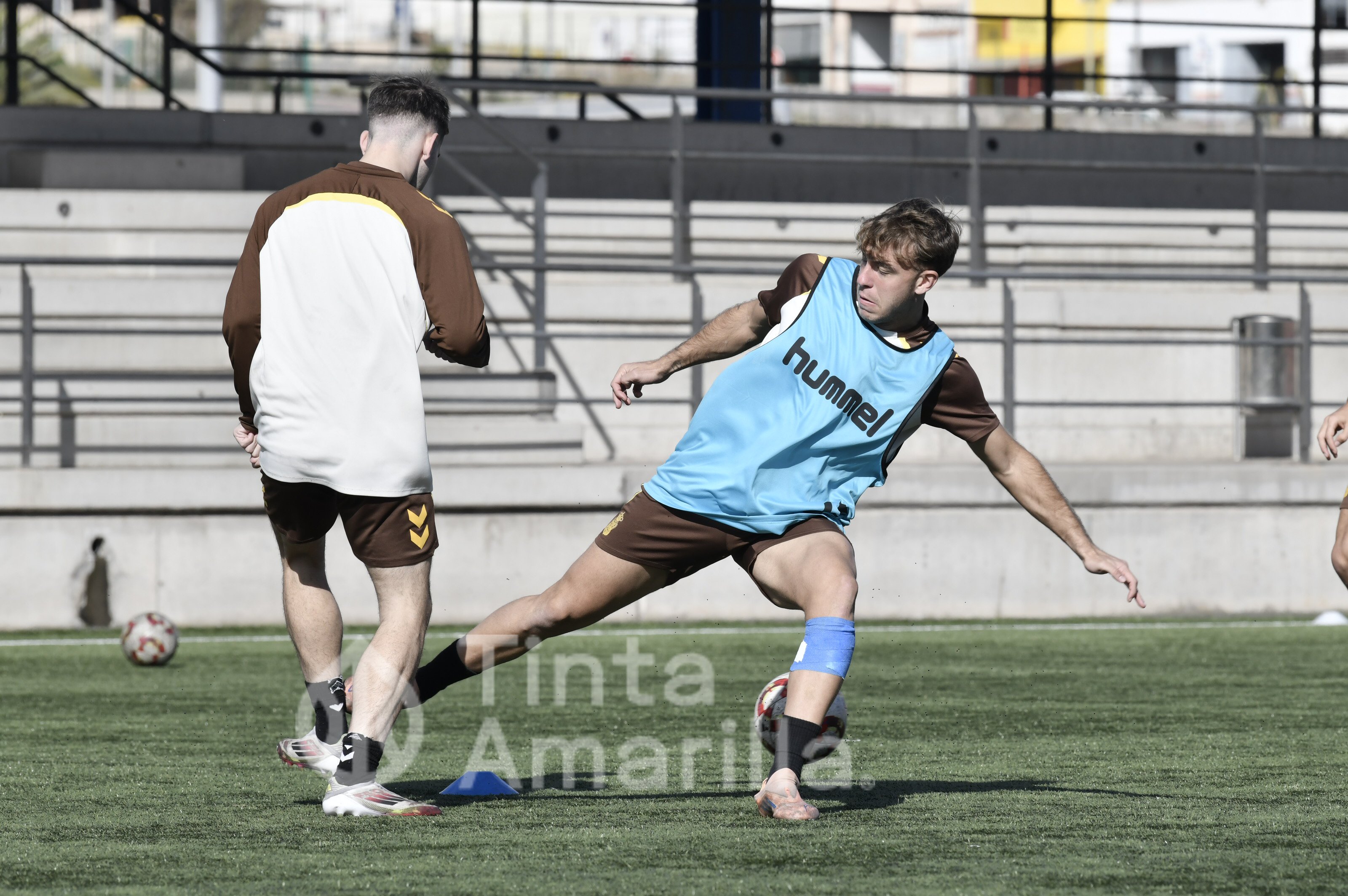 Fotos: Cacho prepara con Las Palmas Atlético el derbi de filiales