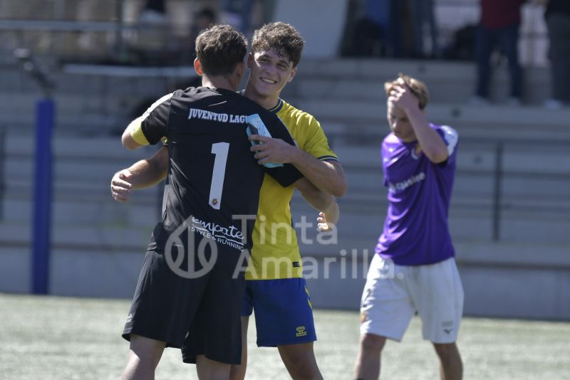 Fotos: El juvenil de la UD se las ingenia para mantener el liderato (3-0)
