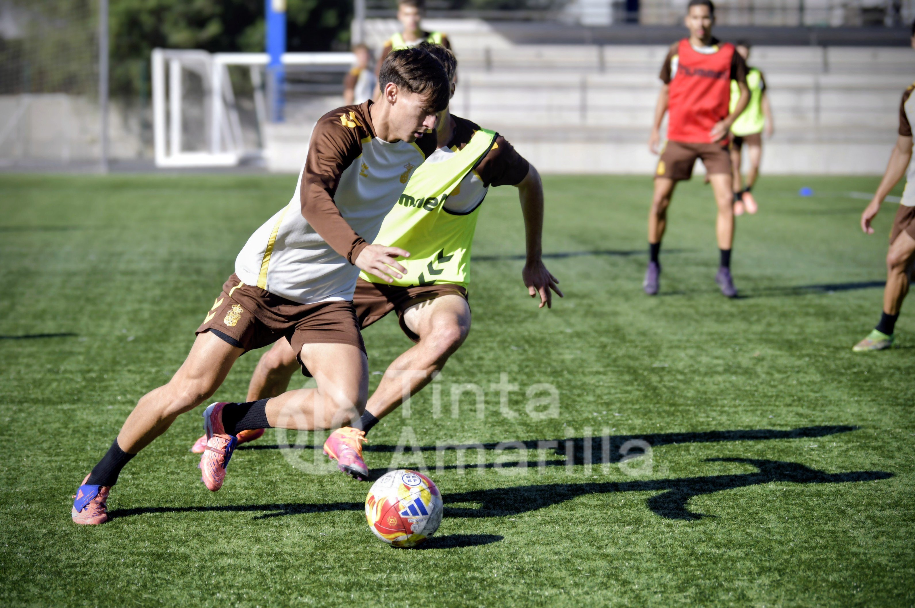 Fotos: Las Palmas C ya mira hacia el Juan Guedes