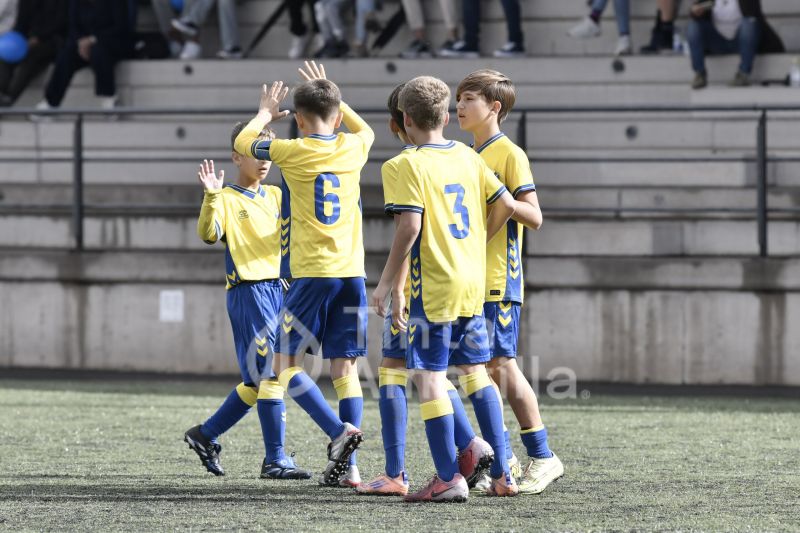 Fotos: El Alevín A de la UD comenzó la segunda fase de su Liga