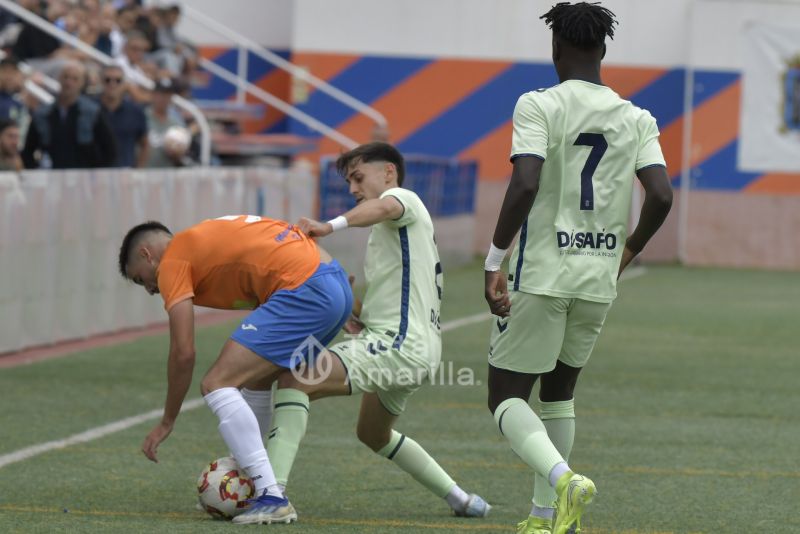 1-1: El San Mateo neutraliza el gol de Saliou a 3 minutos del final