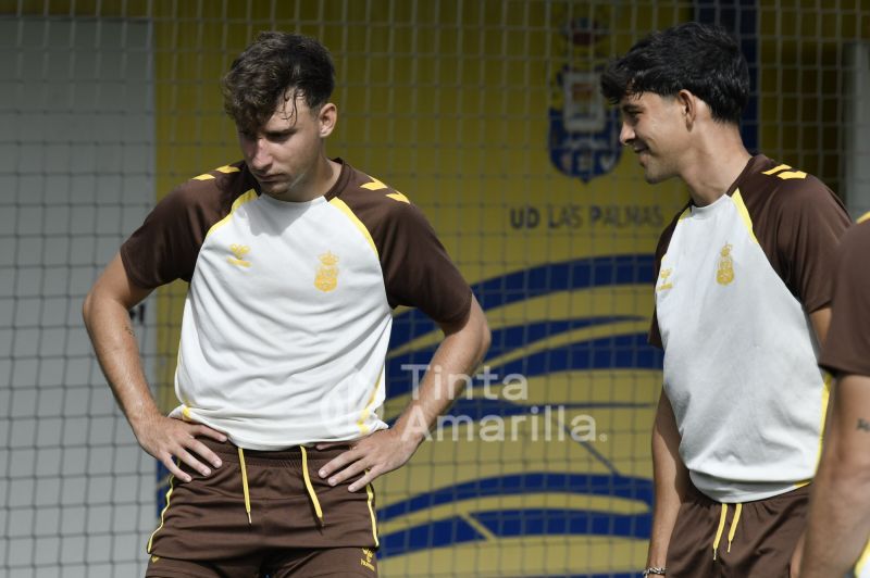 Fotos: Las Palmas Atlético, preparado para una doble cita en La Palma
