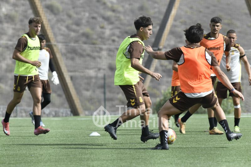 Fotos: Las Palmas Atlético, preparado para una doble cita en La Palma