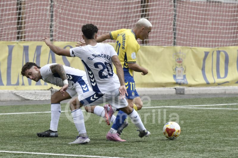 0-1: Mal estreno de Las Palmas Atlético y disgusto en el derbi de filiales