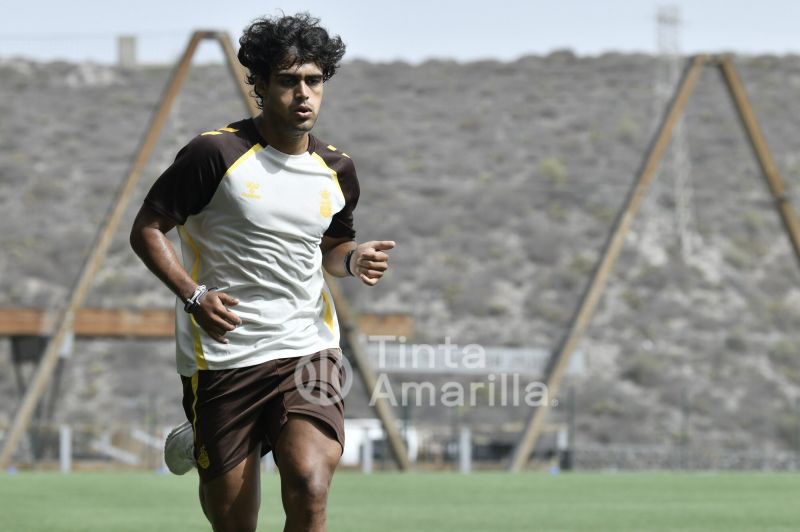 Fotos: Las Palmas Atlético, preparado para una doble cita en La Palma