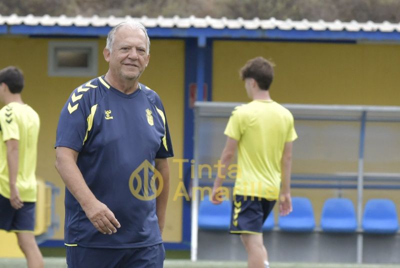 Juan Manuel pide cabeza y equilibrio a sus jugadores de cara al derbi de filiales