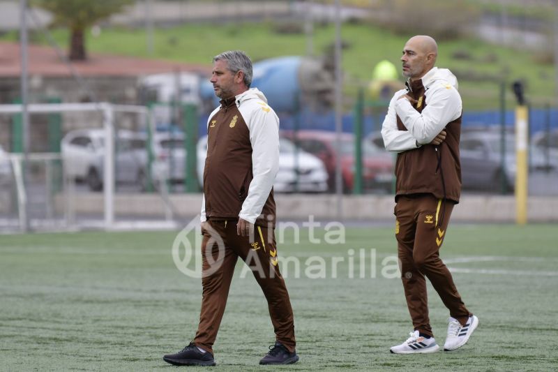 Fotos: Las Palmas C afina para recibir al Villa el sábado