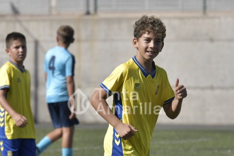 Fotos: Alevín Fundación de la UD vs Carnevali B