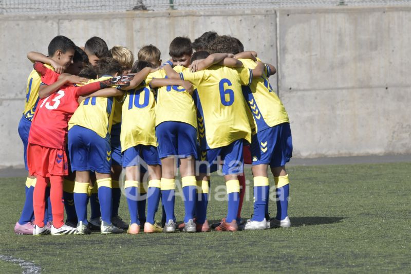 Fotos: Alevín Fundación de la UD vs Carnevali B