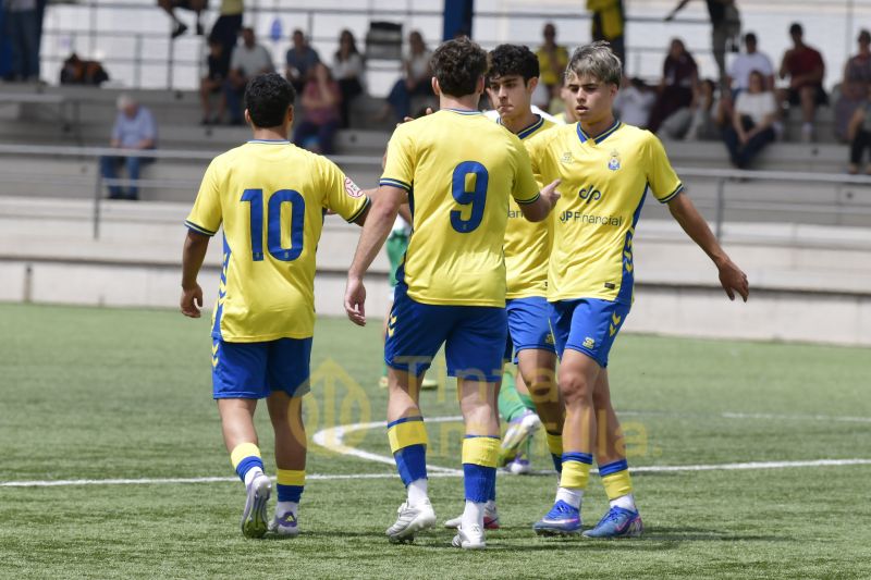 El juvenil de la UD sella las matemáticas del título, pero aún no lo puede celebrar (4-0)