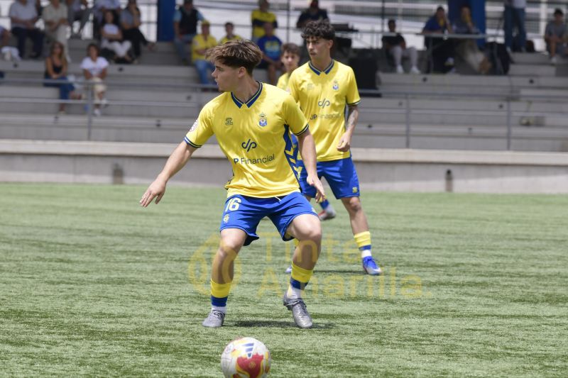 El juvenil de la UD sella las matemáticas del título, pero aún no lo puede celebrar (4-0)