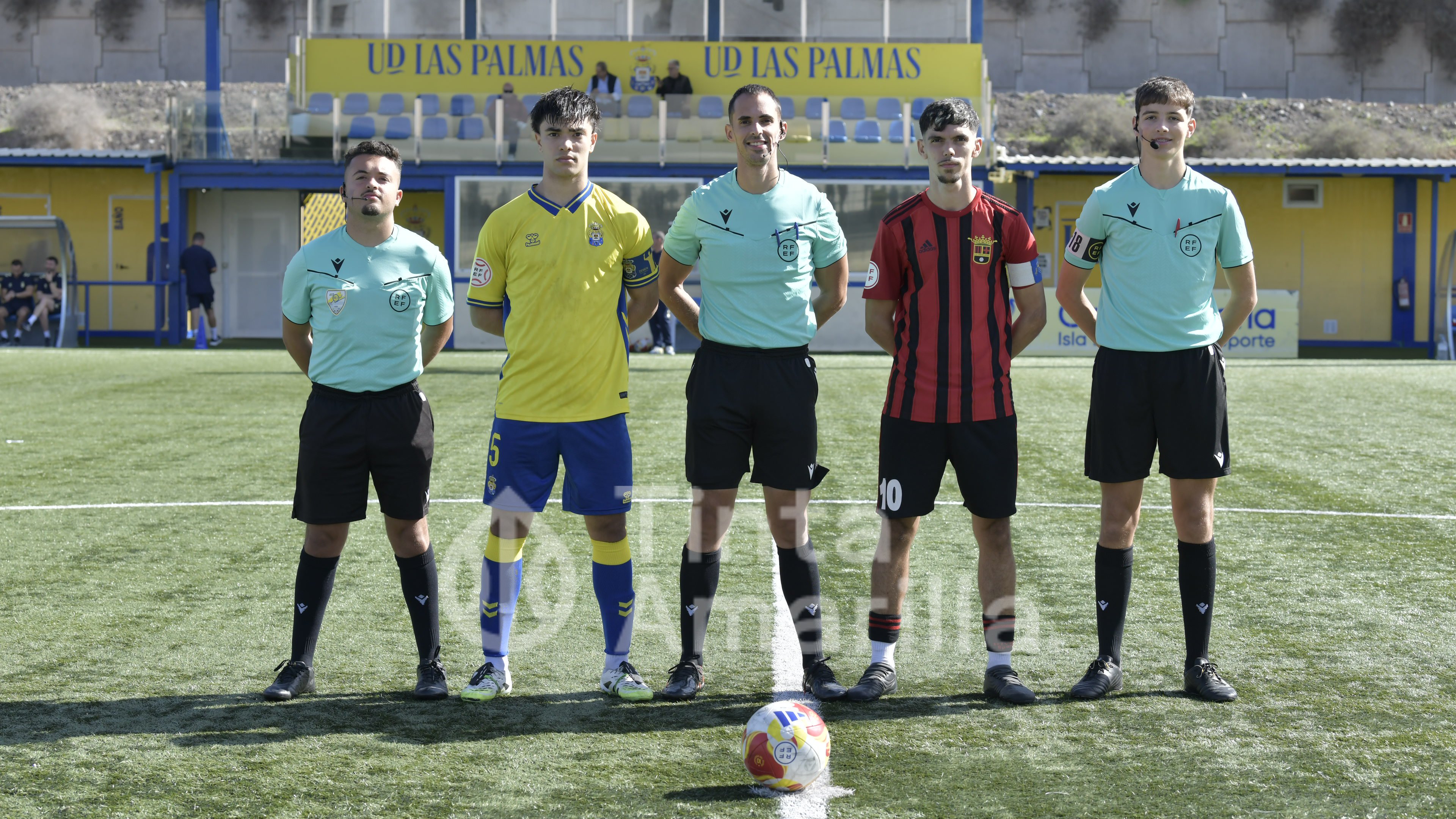 1-0: El juvenil de la UD bate a un rocoso Viera con gol de Artiles