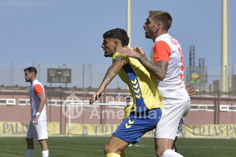 3-0: El filial pone música a su rotunda victoria sobre el Moscardó