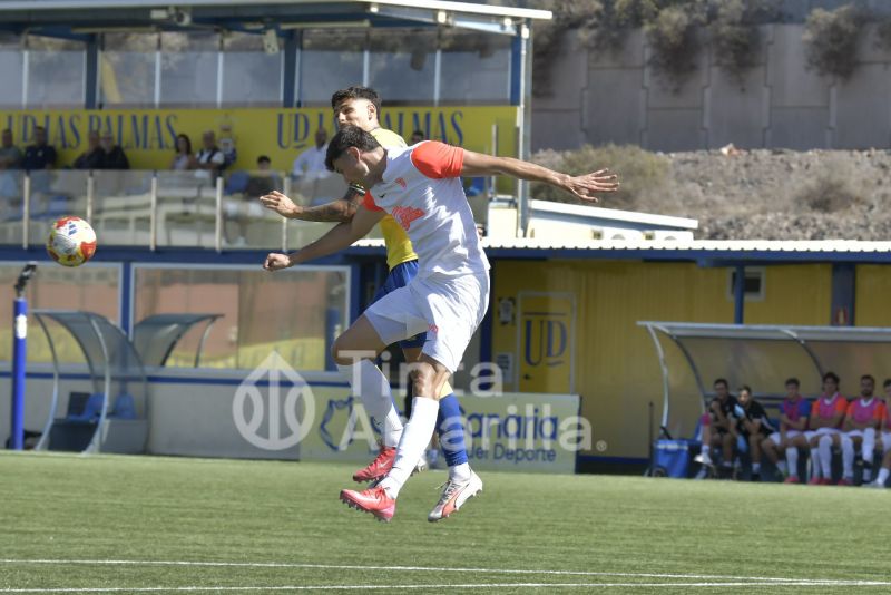 3-0: El filial pone música a su rotunda victoria sobre el Moscardó