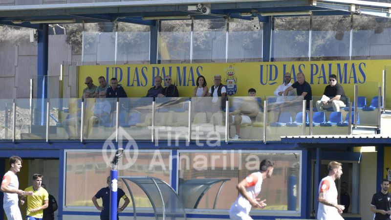 3-0: El filial pone música a su rotunda victoria sobre el Moscardó