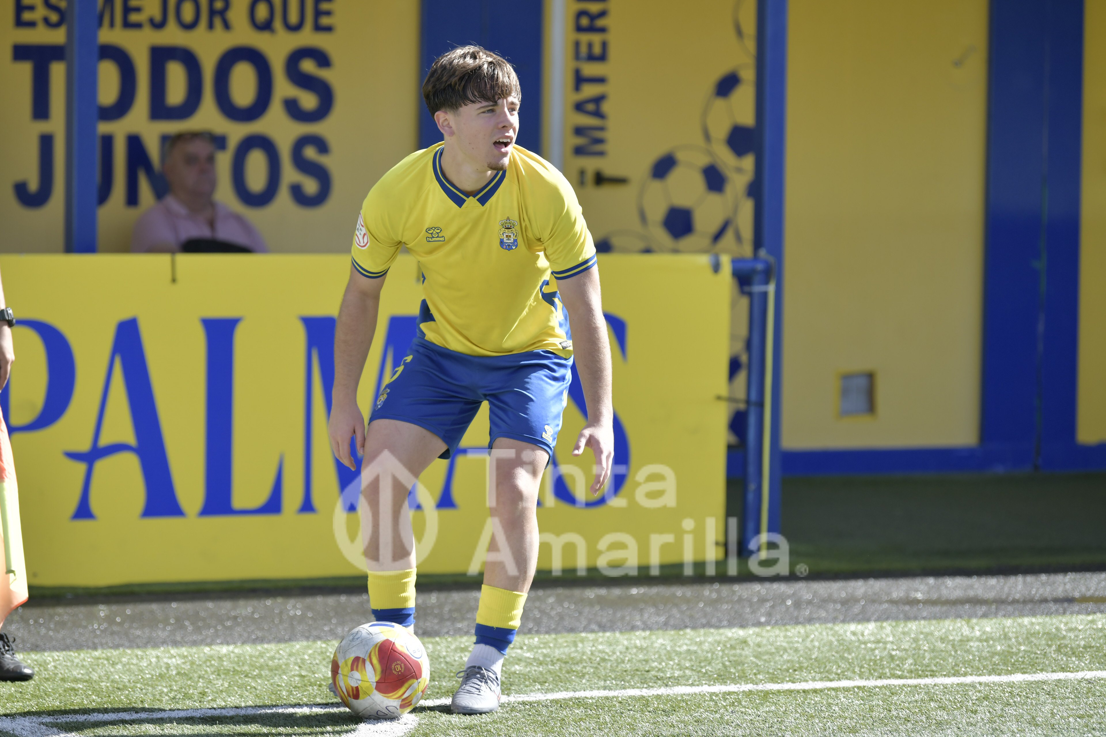 1-0: El juvenil de la UD bate a un rocoso Viera con gol de Artiles