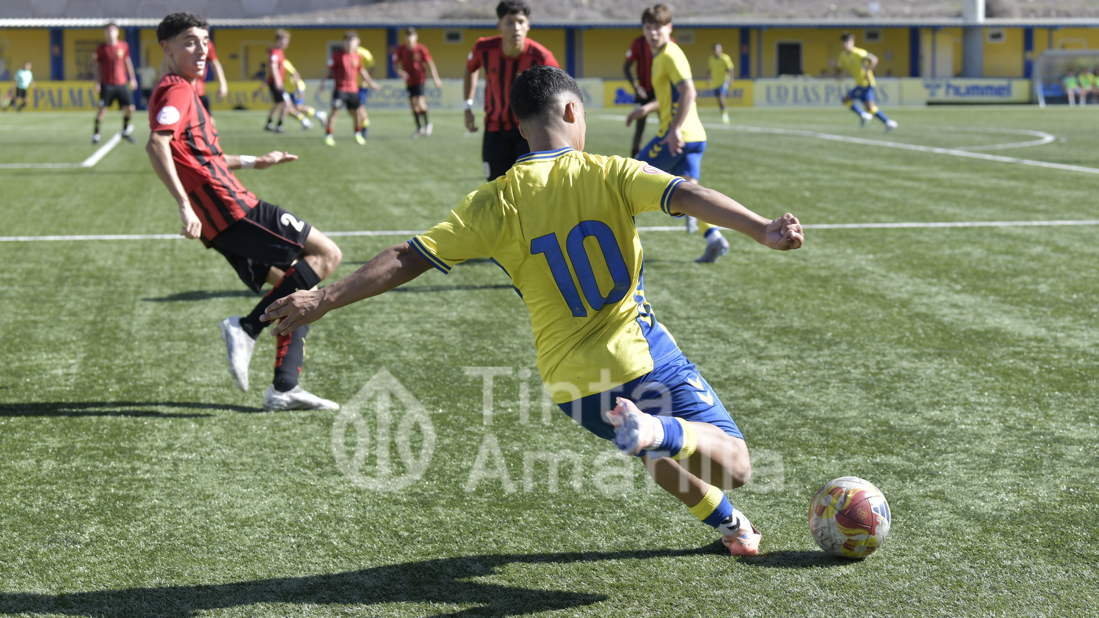 1-0: El juvenil de la UD bate a un rocoso Viera con gol de Artiles