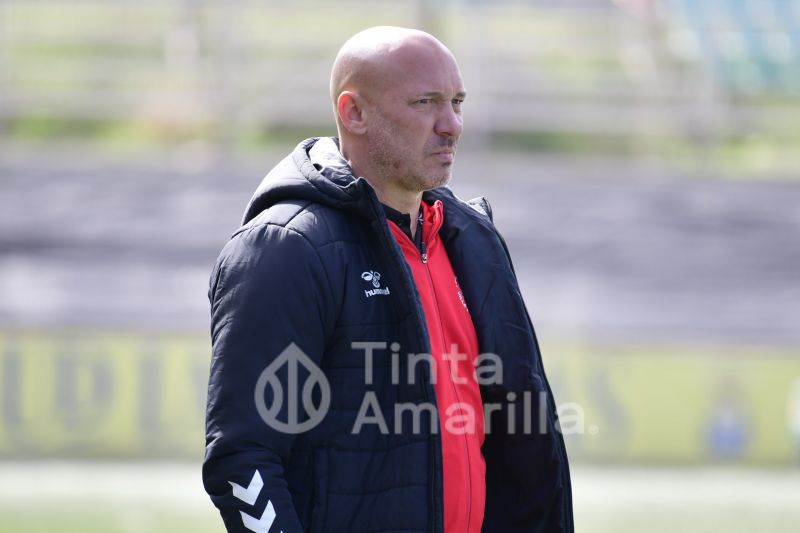 El Villa prolonga la etapa del técnico Darío Ortega y sus asistentes
