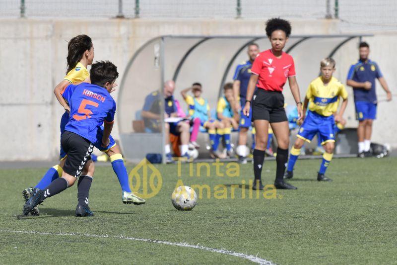 Fotos: Alevín A de la UD vs Sumisetti B