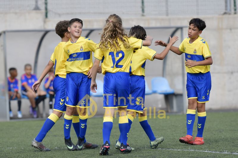 Fotos: Alevín A de la UD vs Sumisetti B
