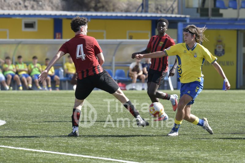 1-0: El juvenil de la UD bate a un rocoso Viera con gol de Artiles