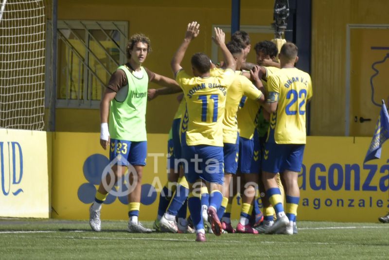 3-0: El filial pone música a su rotunda victoria sobre el Moscardó