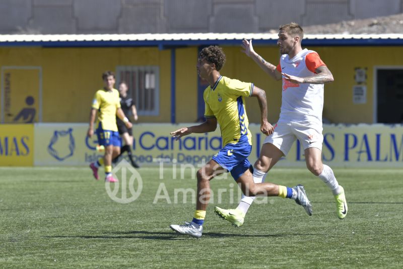 3-0: El filial pone música a su rotunda victoria sobre el Moscardó