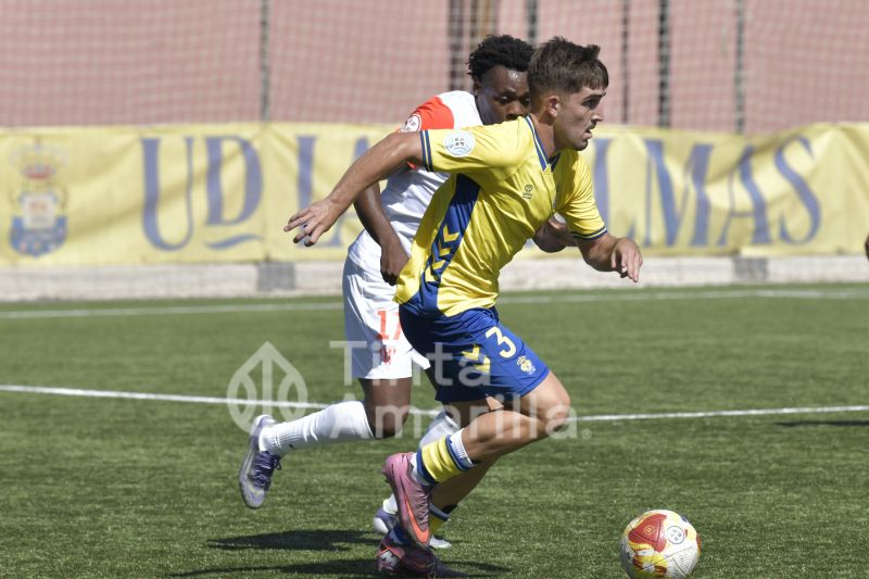3-0: El filial pone música a su rotunda victoria sobre el Moscardó