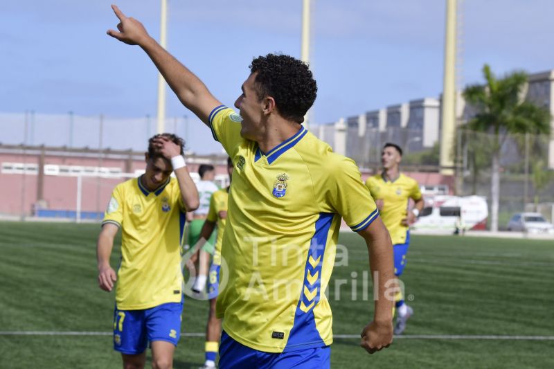 1-0: Aarón Jorge rompe con su gol los planes del Villa en el Anexo