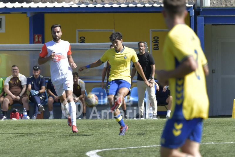 3-0: El filial pone música a su rotunda victoria sobre el Moscardó