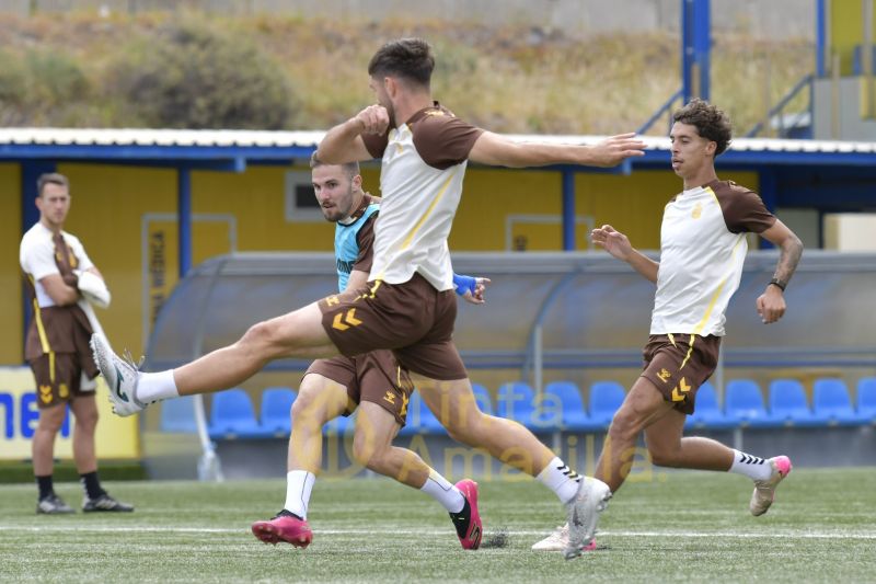 Fotos: Las Palmas Atlético, a romper su racha de marzo